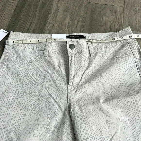 ✨🆕CALVIN Klein🆕✨ | Light snake print jean legging - Picture 6 of 9